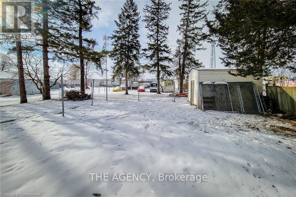 Photo 34 of 640 Fountain Street N, Cambridge ON
