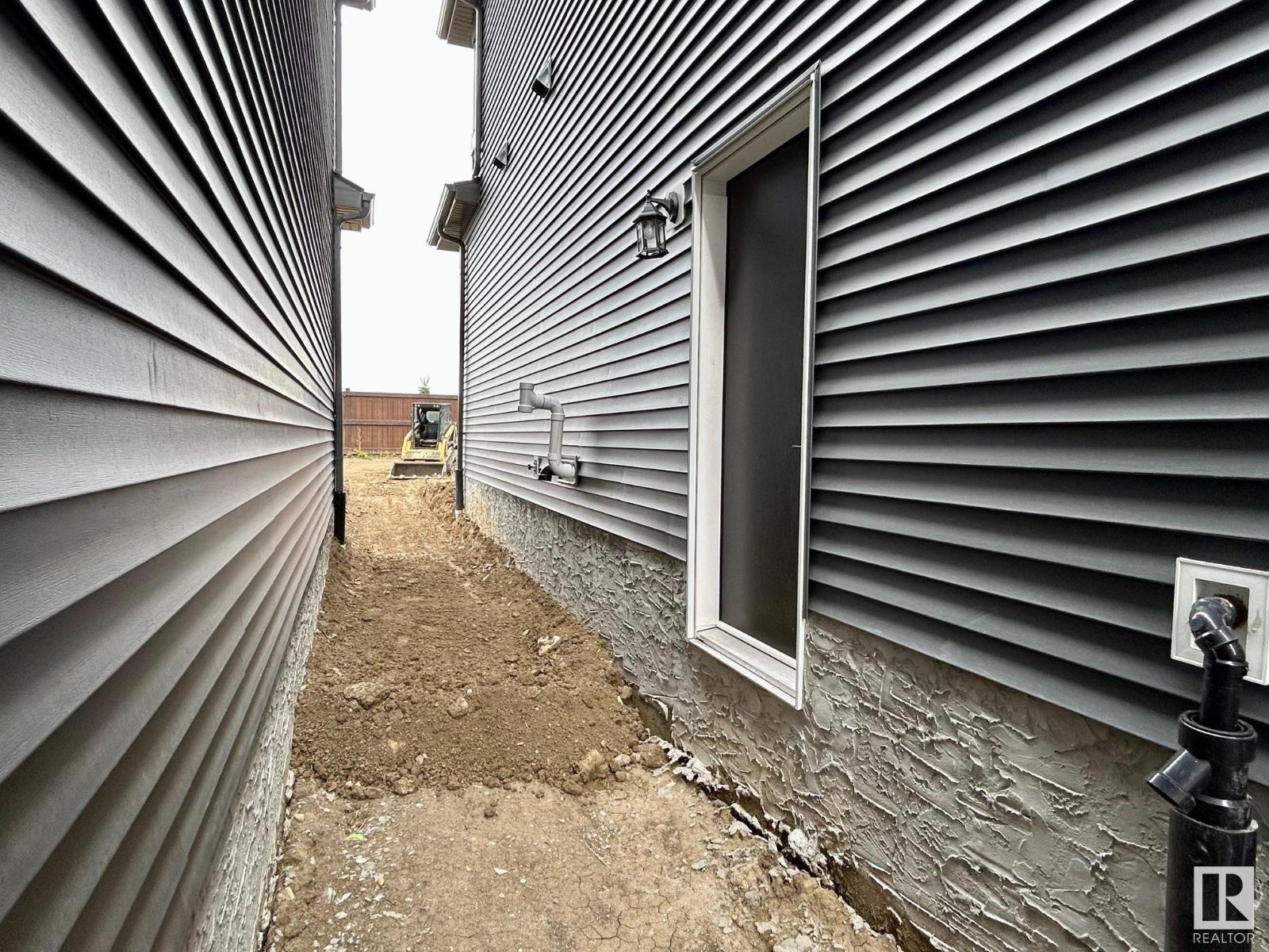 Photo 32 of 118 Canter Wd, Sherwood Park AB