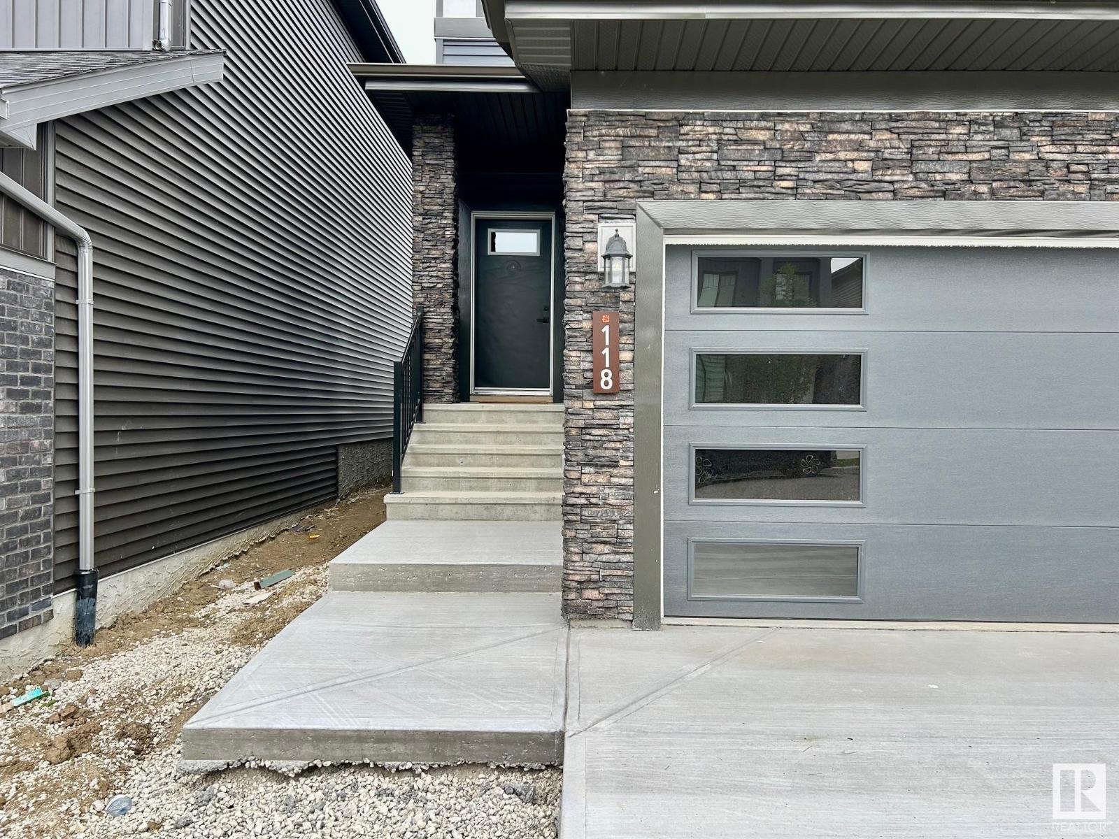 Photo 2 of 118 Canter Wd, Sherwood Park AB