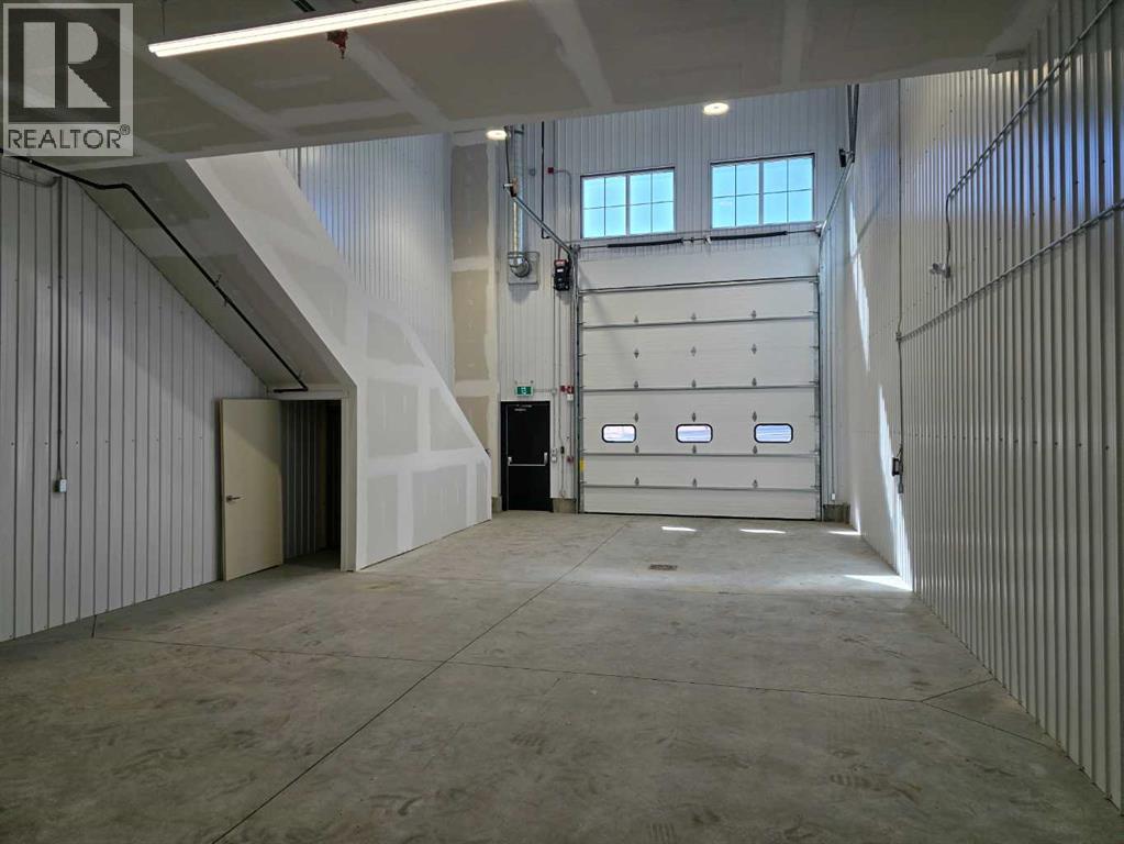 Photo 3 of 602 5 River Heights Drive, Cochrane AB