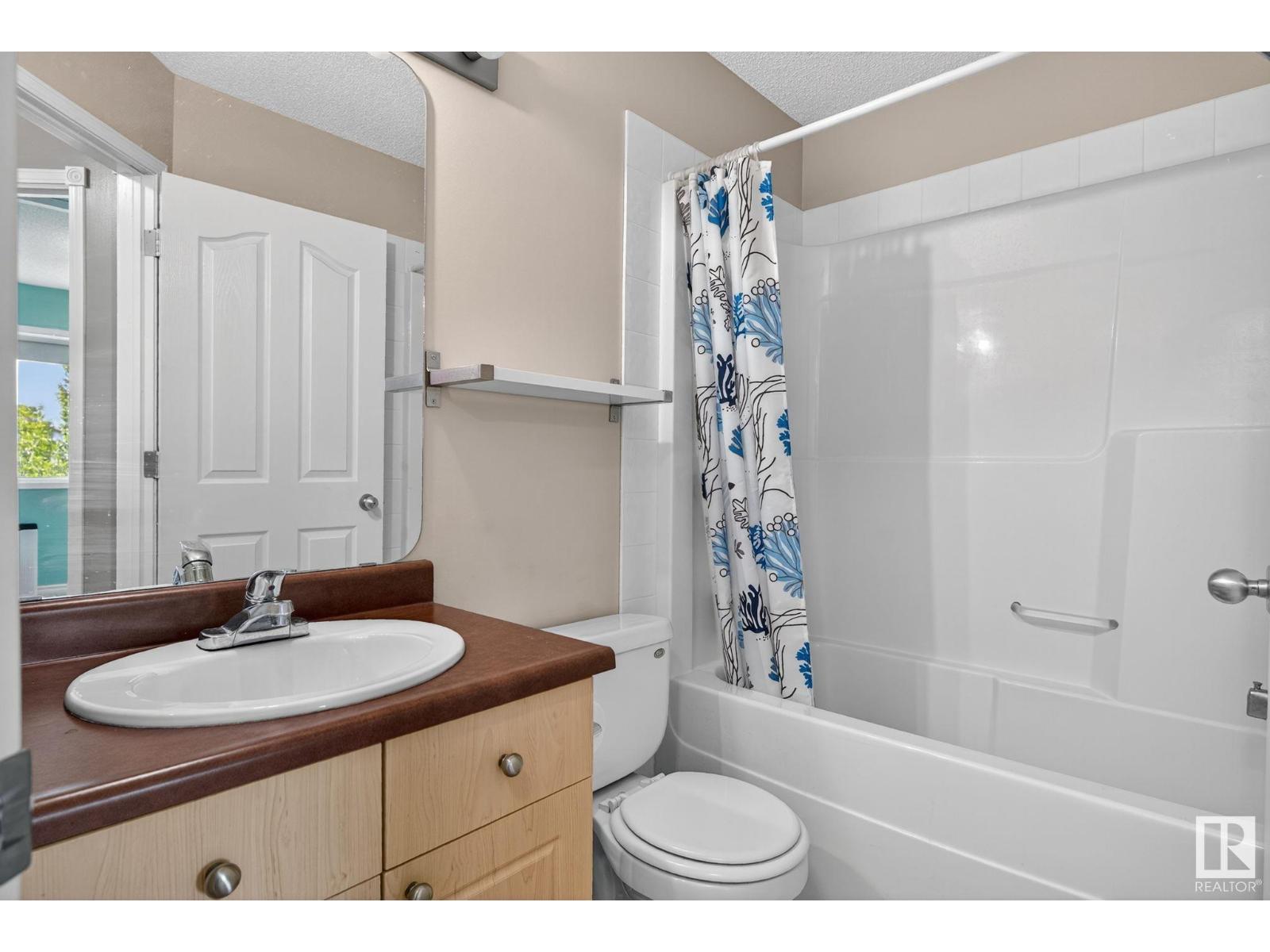Photo 12 of 38 Birchglen Cr, Leduc AB