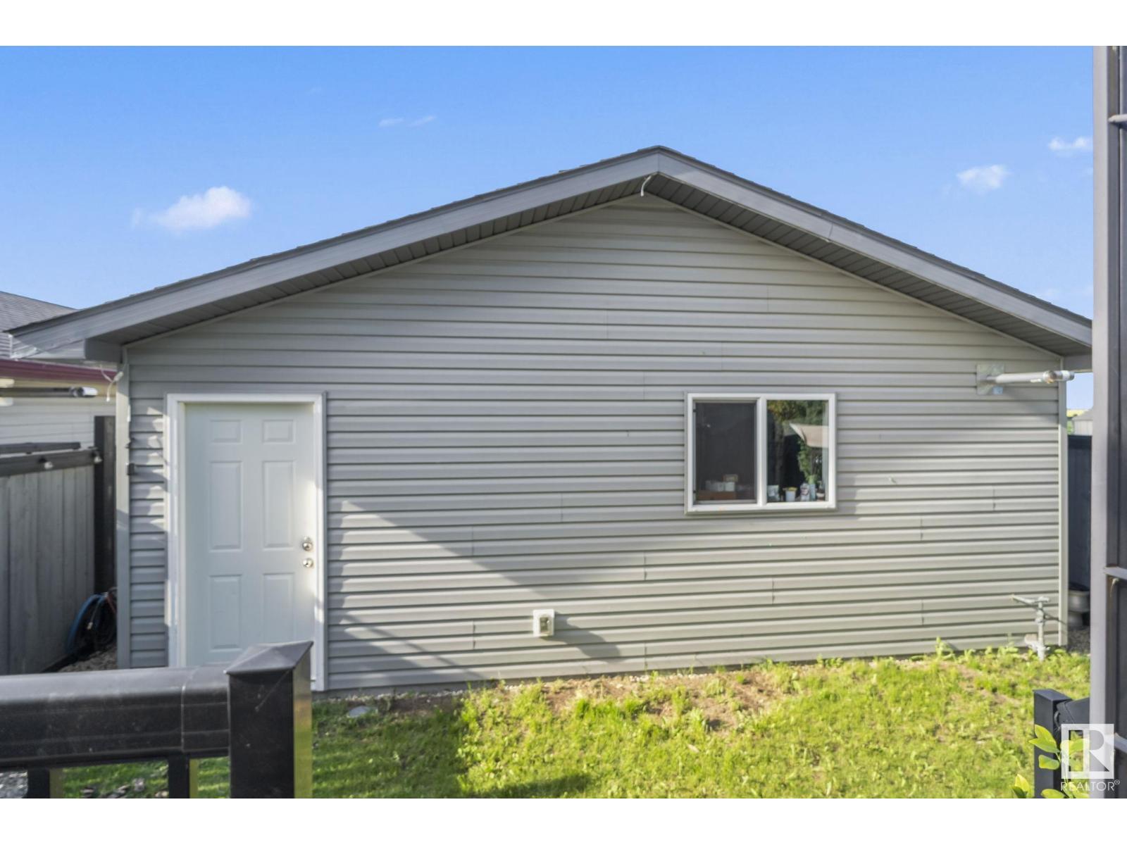 Photo 36 of 38 Birchglen Cr, Leduc AB