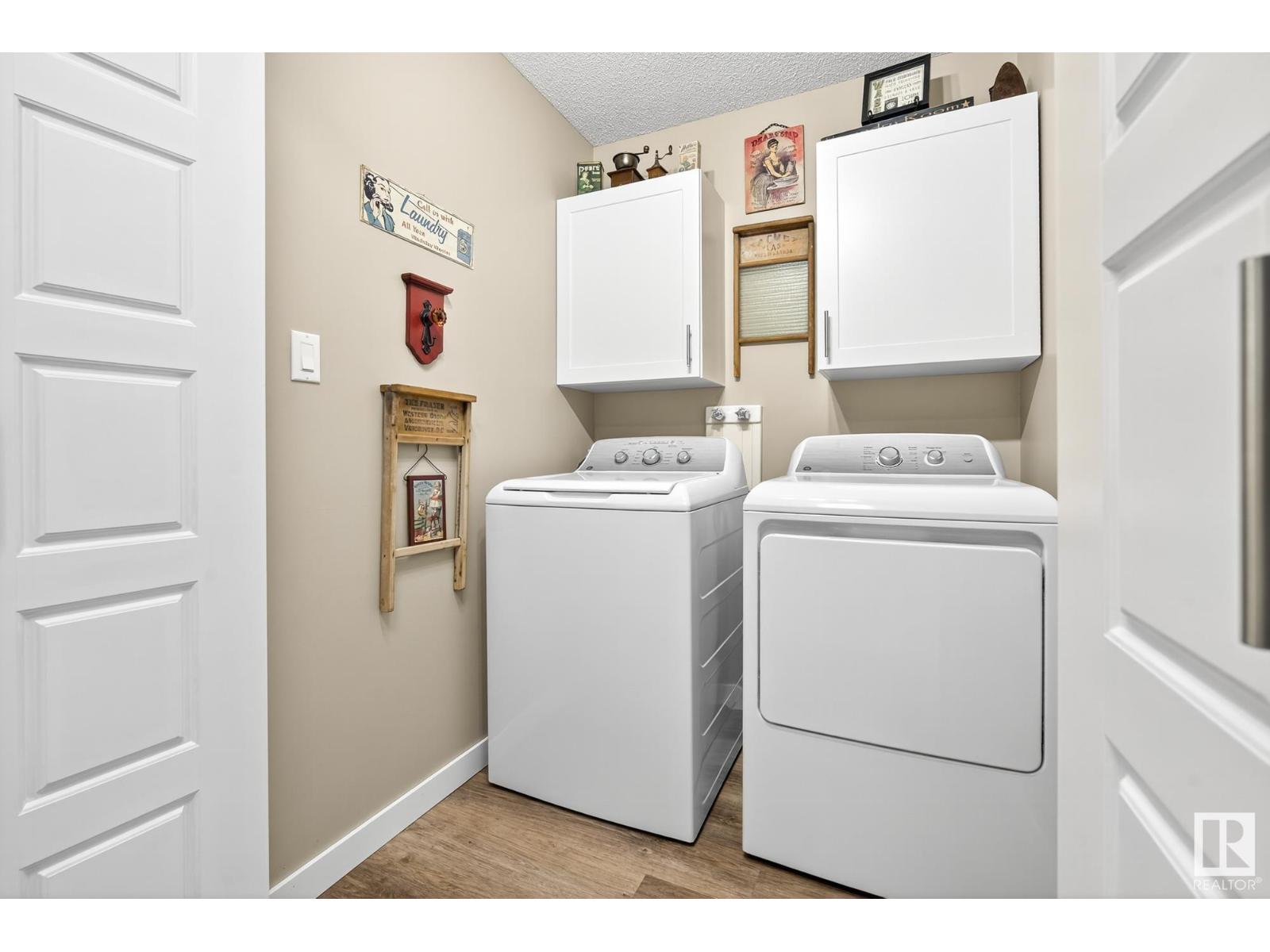Photo 31 of 4711 25 Av Nw, Edmonton AB