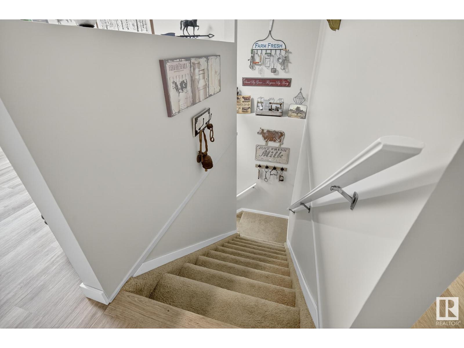 Photo 32 of 4711 25 Av Nw, Edmonton AB