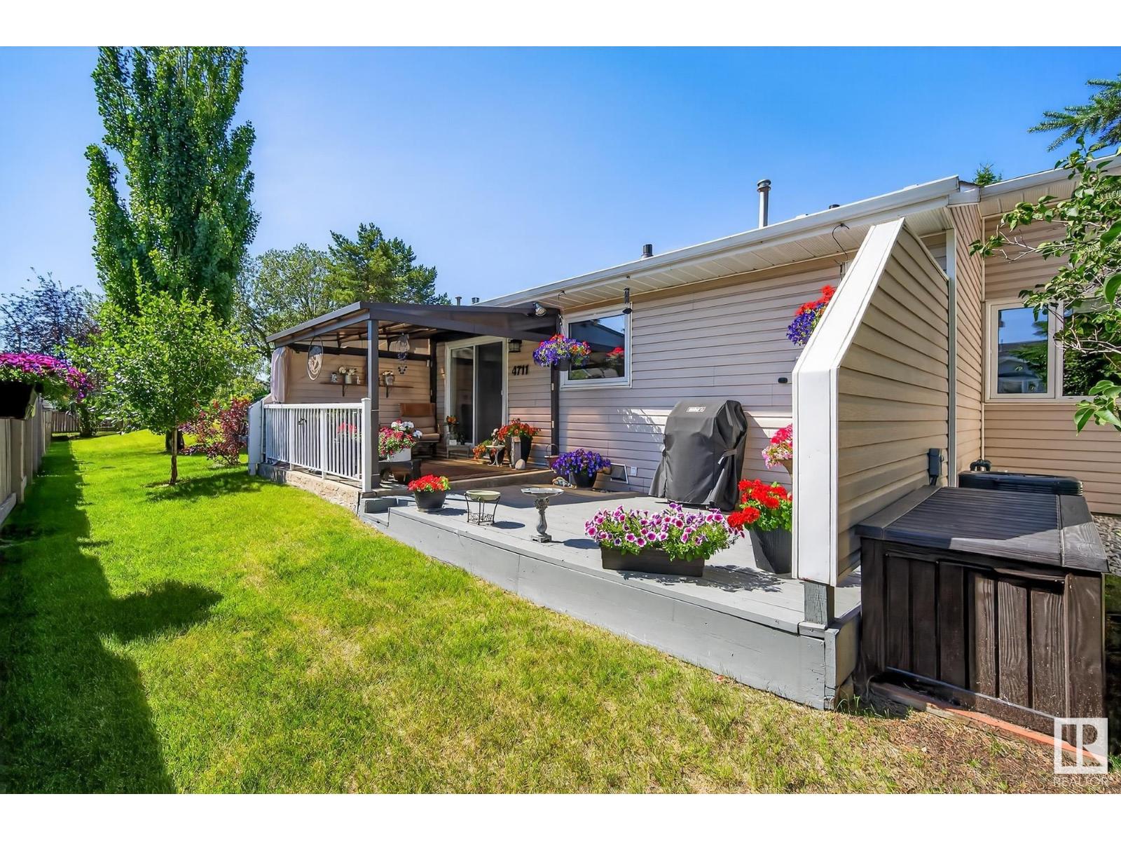 Photo 5 of 4711 25 Av Nw, Edmonton AB