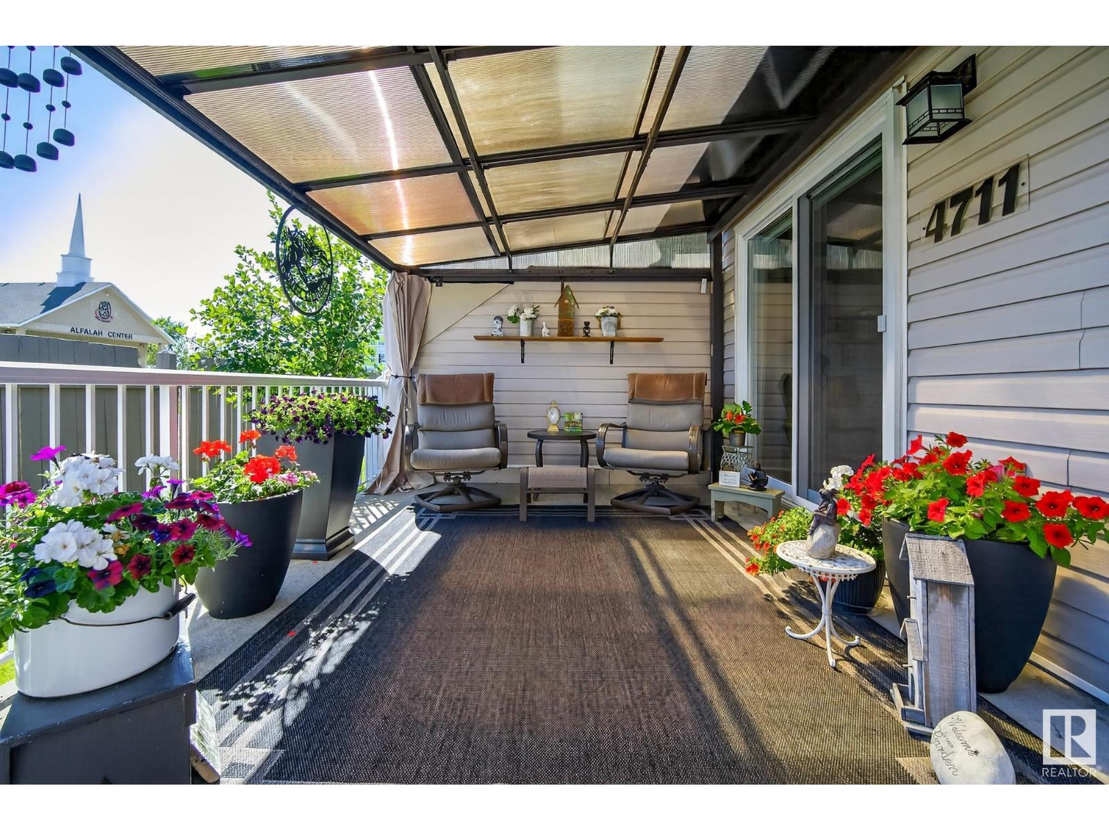 Photo 7 of 4711 25 Av Nw, Edmonton AB