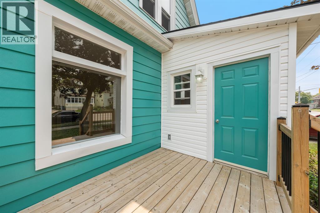 Photo 4 of 266 Brock Street South, Sarnia ON