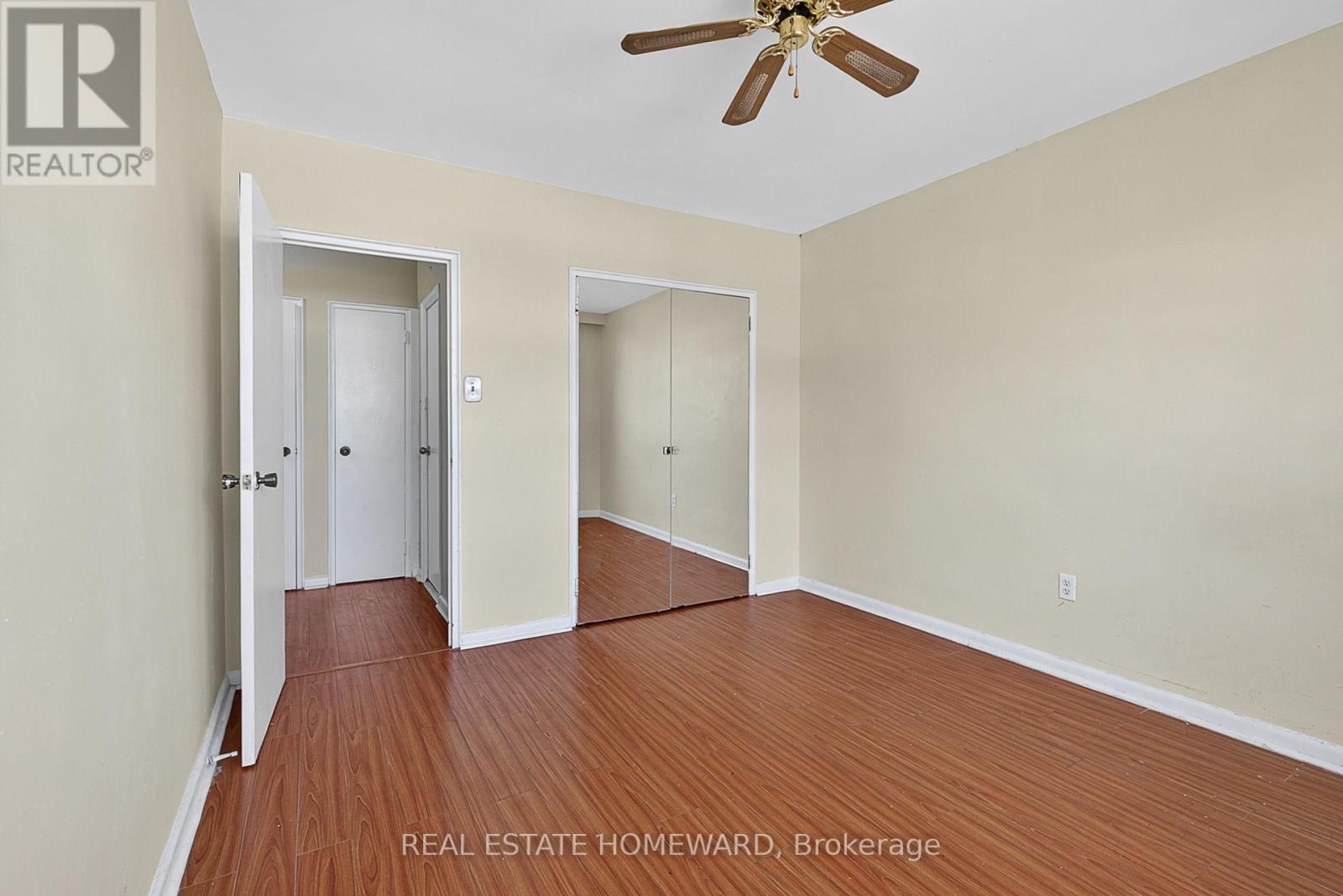 Photo 3 of 708 915 Midland Avenue, Toronto ON