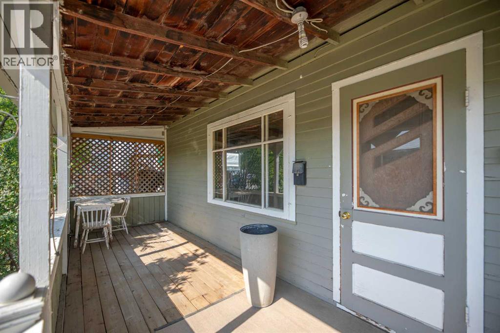 125 River Avenue, Cochrane