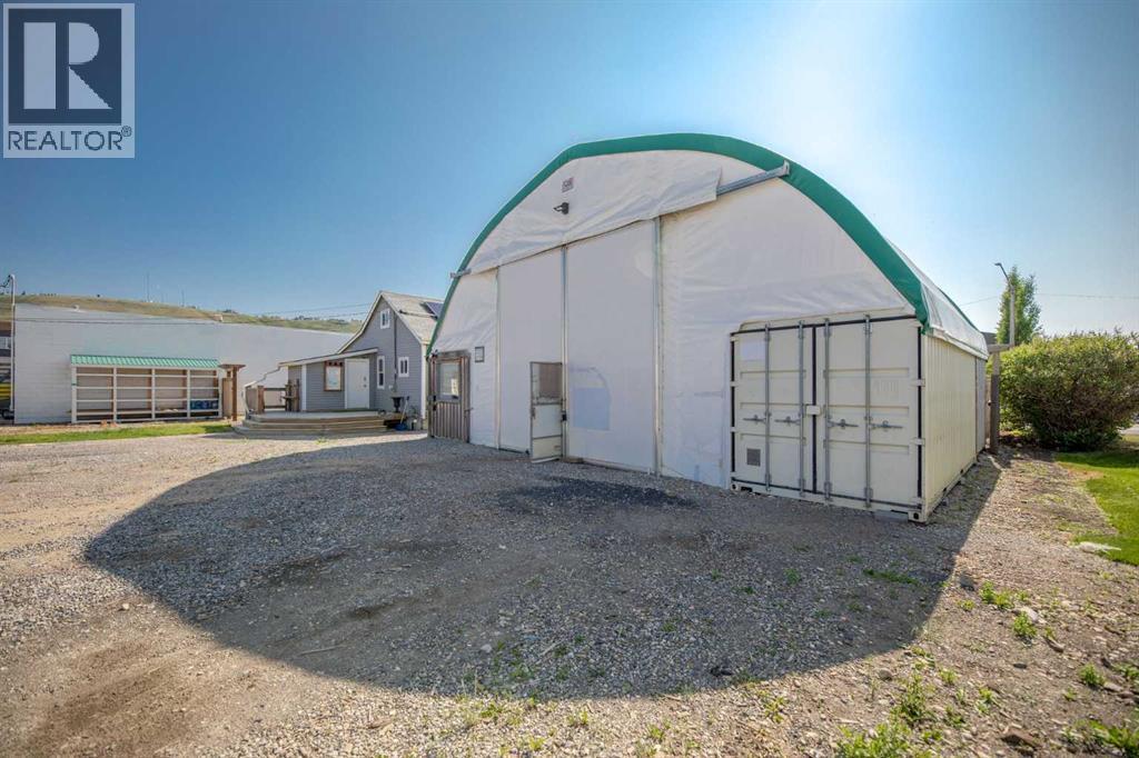 125 River Avenue, Cochrane