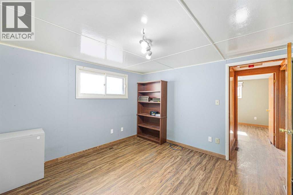 125 River Avenue, Cochrane