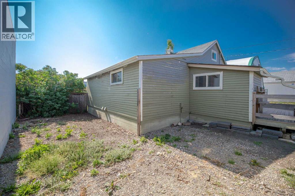 125 River Avenue, Cochrane
