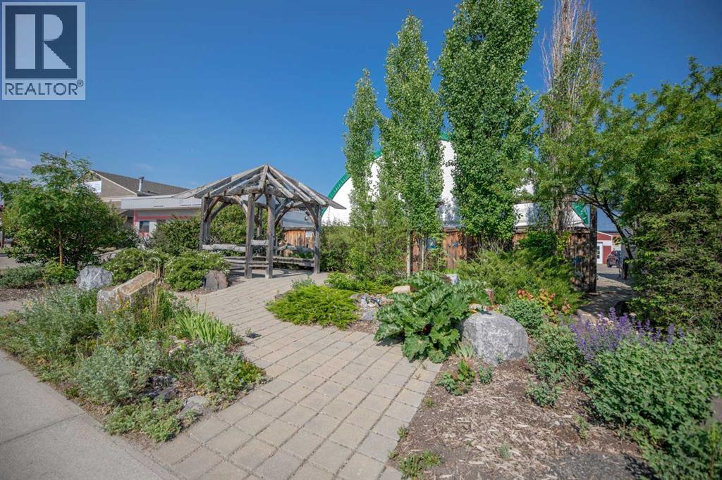 125 River Avenue, Cochrane