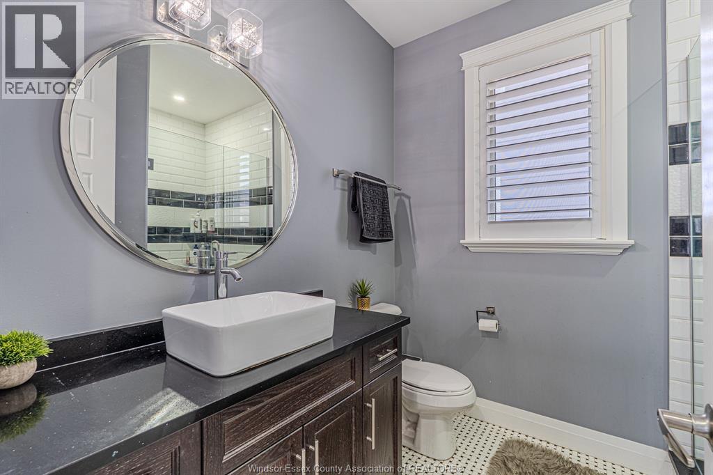 Photo 24 of 929 Chateau, Windsor ON