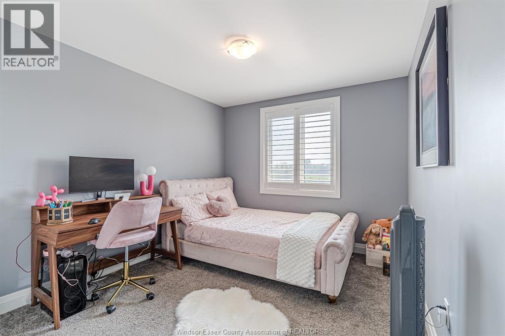 Photo 30 of 929 Chateau, Windsor ON