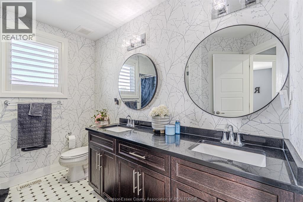Photo 31 of 929 Chateau, Windsor ON