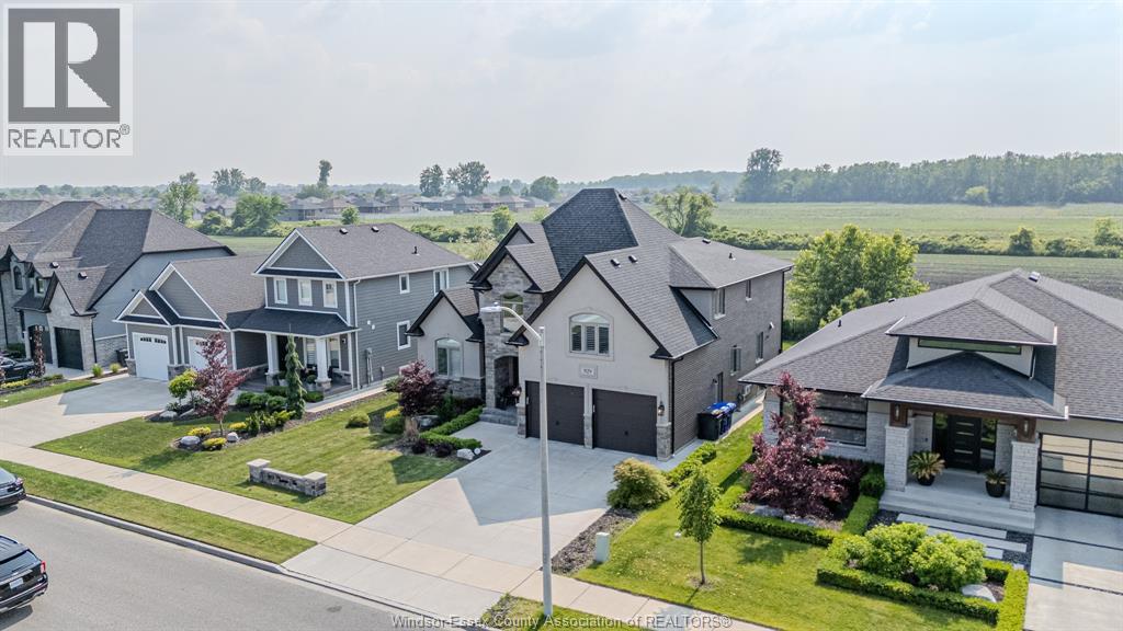 Photo 44 of 929 Chateau, Windsor ON