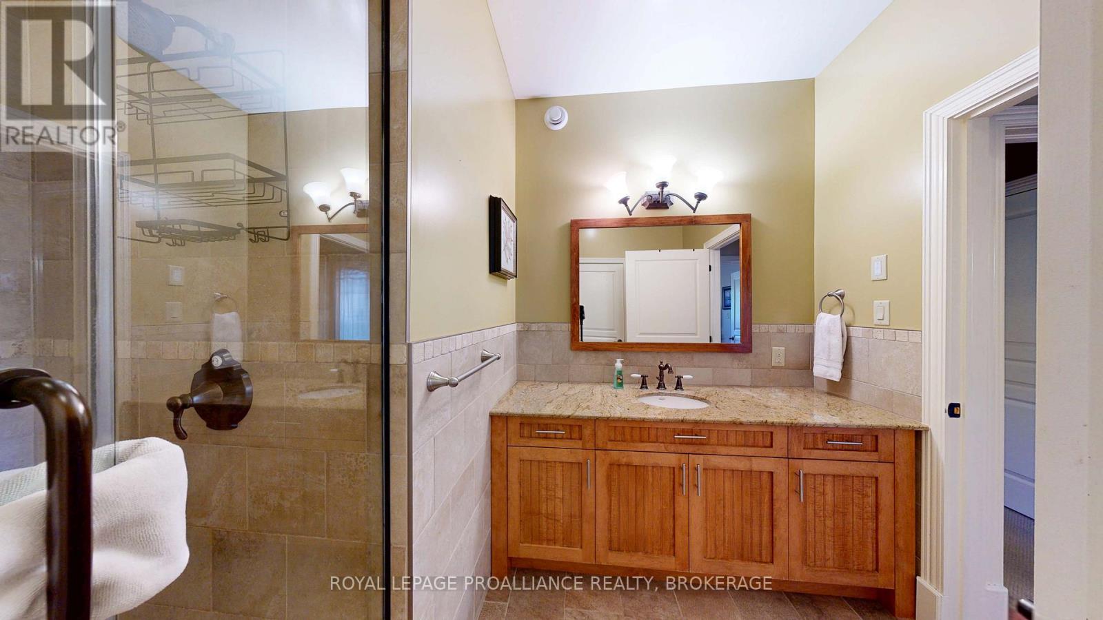 #12-6 532 10TH CONCESSION ROAD - 23