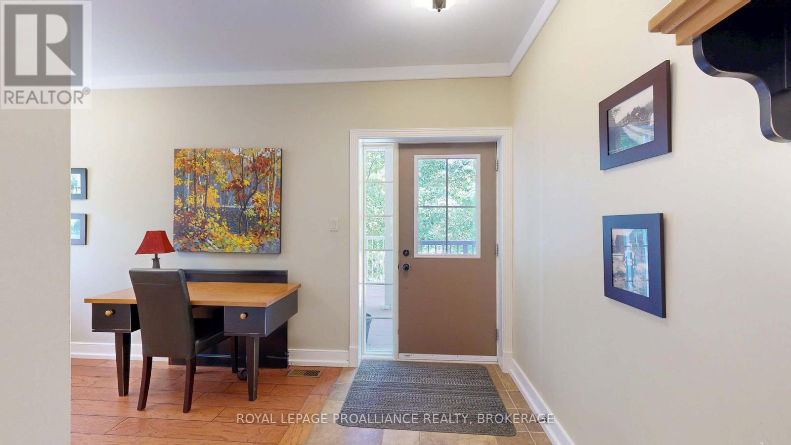 #12-6 532 10TH CONCESSION ROAD - 4
