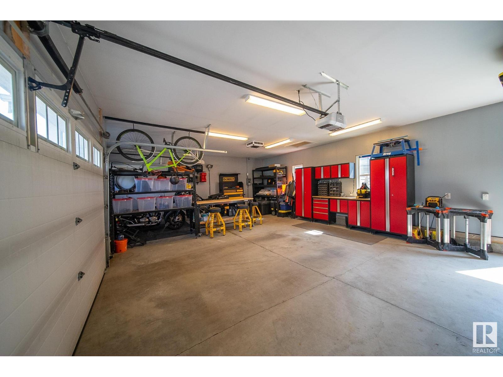 Photo 30 of 4026 Morrison Wy Nw, Edmonton AB