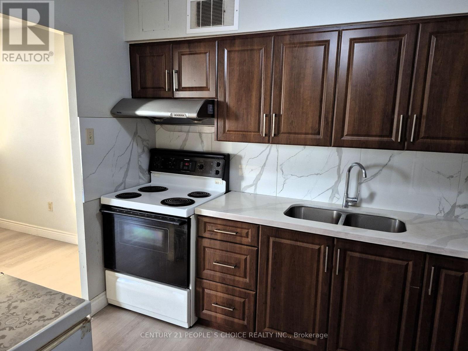 Photo 16 of 801 3533 Derry Road E, Mississauga ON
