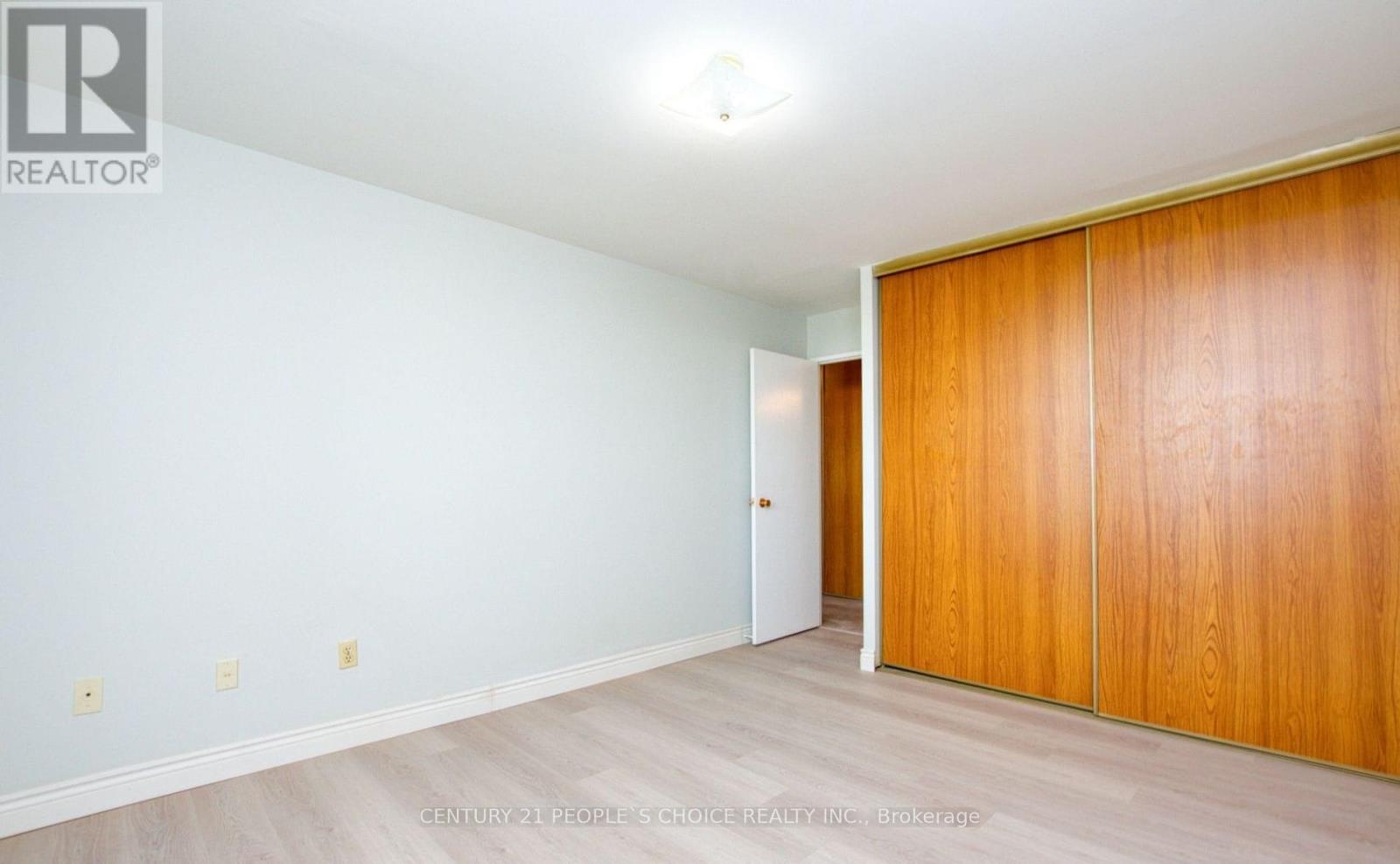 Photo 19 of 801 3533 Derry Road E, Mississauga ON