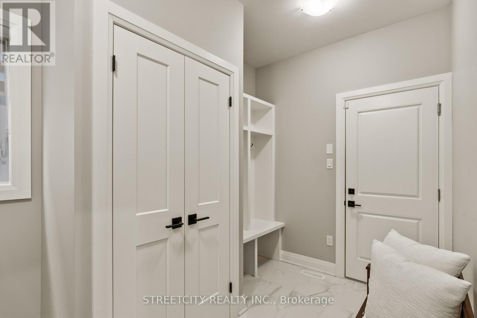 Photo 39 of 1135 Meadowlark Ridge, London South ON