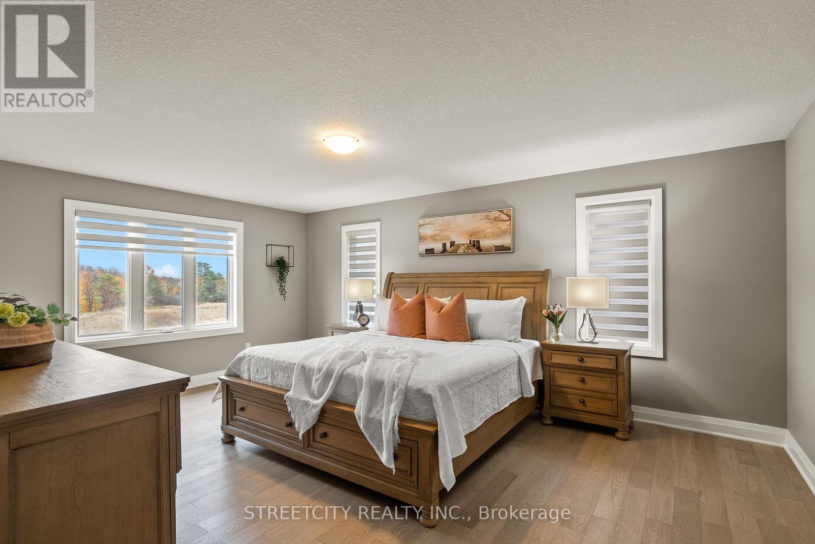 Photo 7 of 1135 Meadowlark Ridge, London South ON