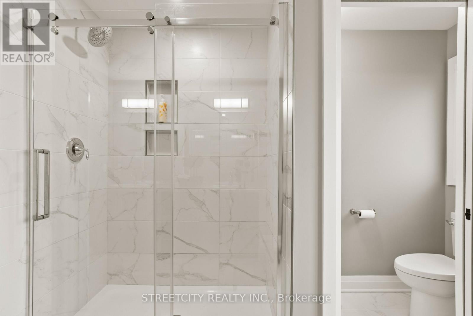 Photo 11 of 1135 Meadowlark Ridge, London South ON