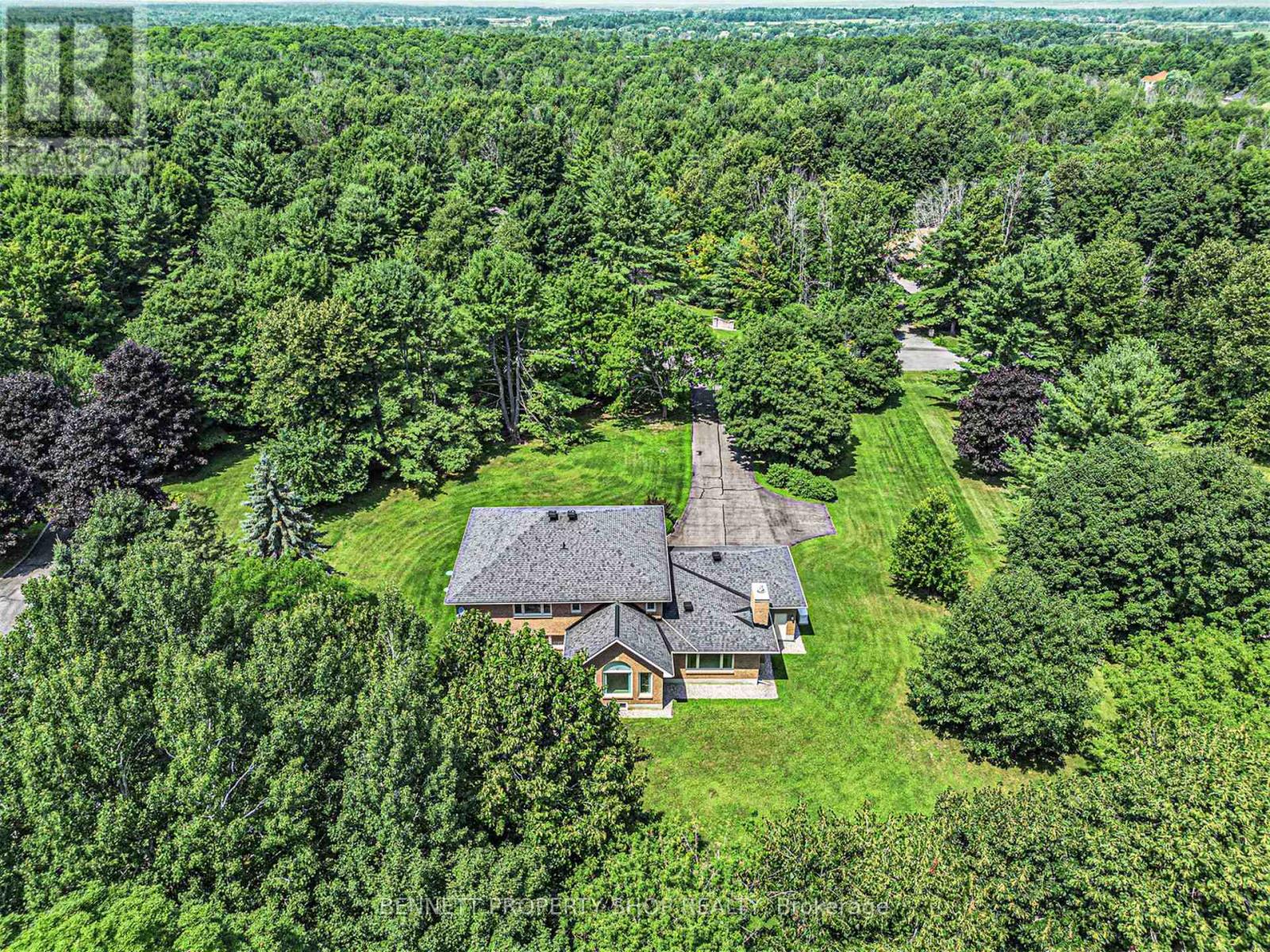 Photo 2 of 1410 Sherruby Way, Ottawa ON