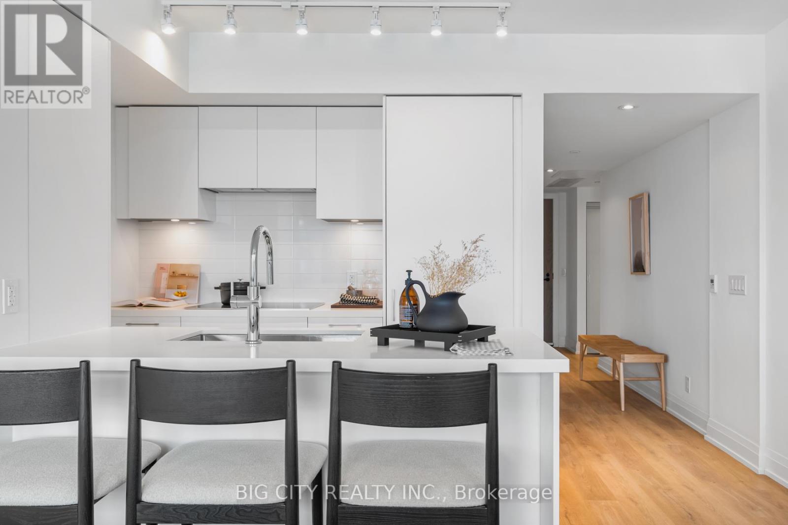 Photo 41 of 415 36 Brentcliffe Road, Toronto ON