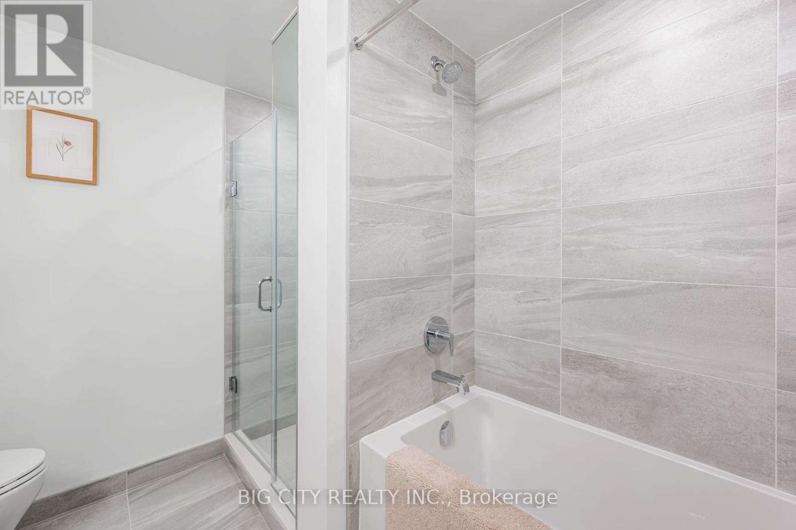 Photo 33 of 415 36 Brentcliffe Road, Toronto ON