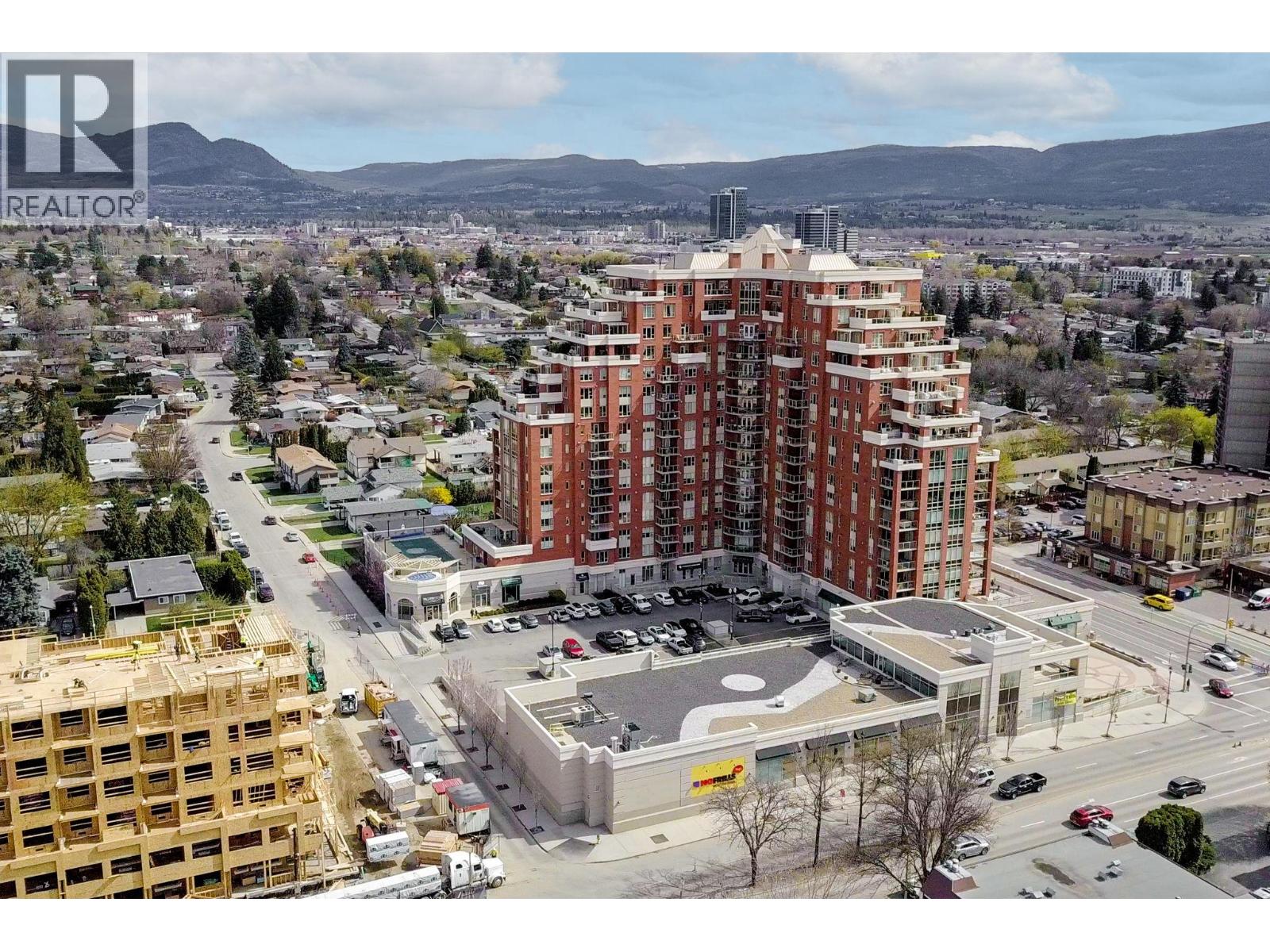 205 1160 Bernard Avenue, Kelowna