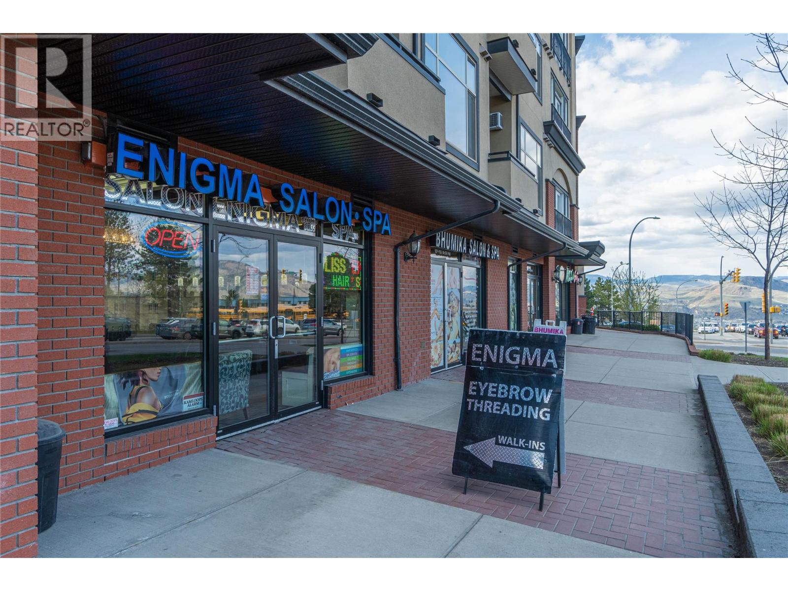Photo 5 of 755 Mcgill Road Unit 301, Kamloops BC