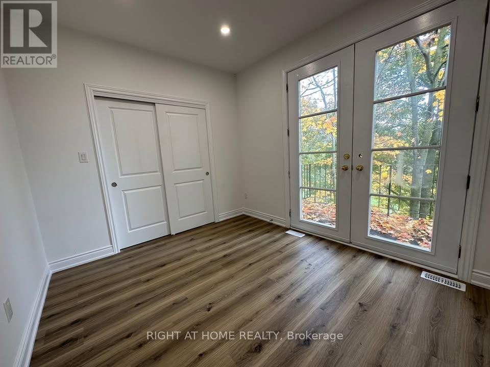 Photo 7 of 700 Winchester Road E, Whitby ON