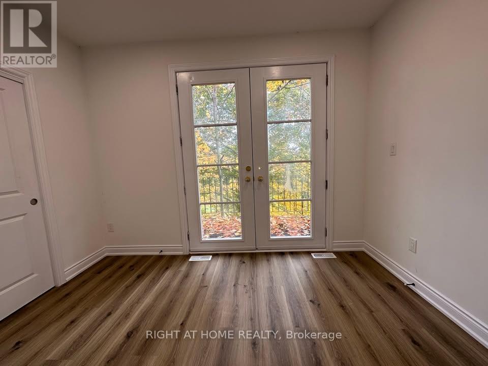 Photo 11 of 700 Winchester Road E, Whitby ON