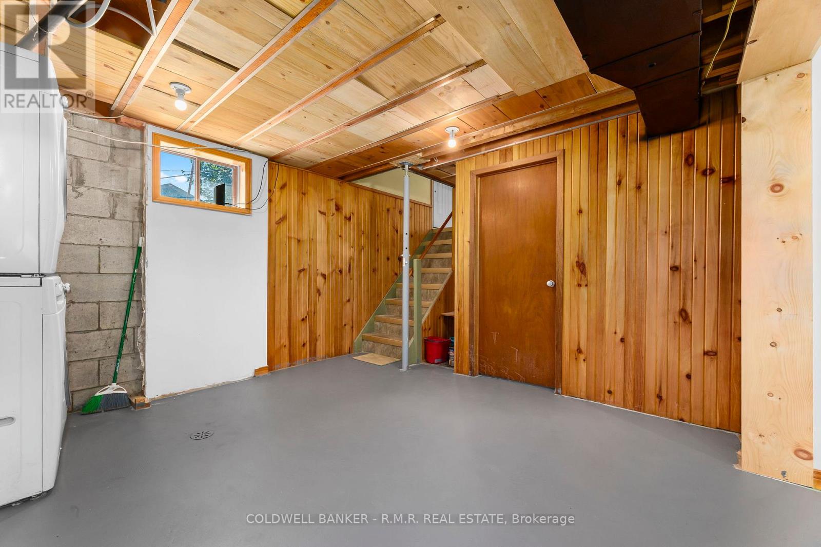 Photo 15 of 19 Parkway Crescent, Clarington ON
