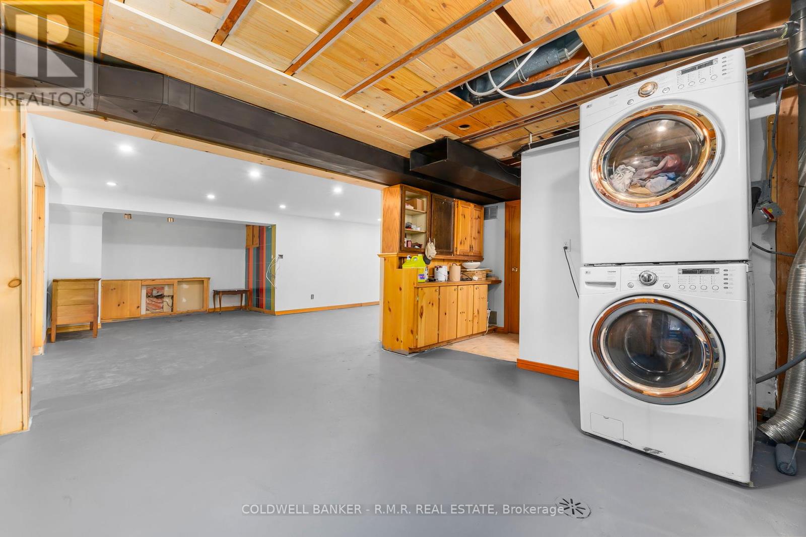 Photo 16 of 19 Parkway Crescent, Clarington ON