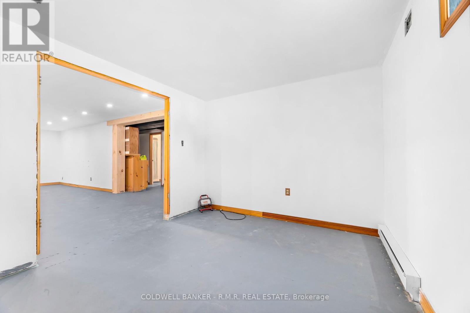 Photo 19 of 19 Parkway Crescent, Clarington ON
