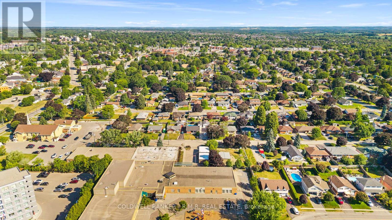 Photo 27 of 19 Parkway Crescent, Clarington ON