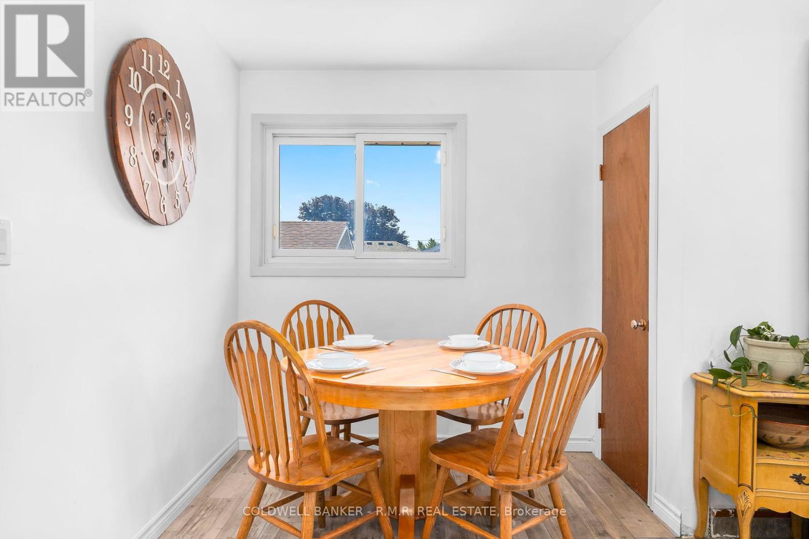 Photo 9 of 19 Parkway Crescent, Clarington ON
