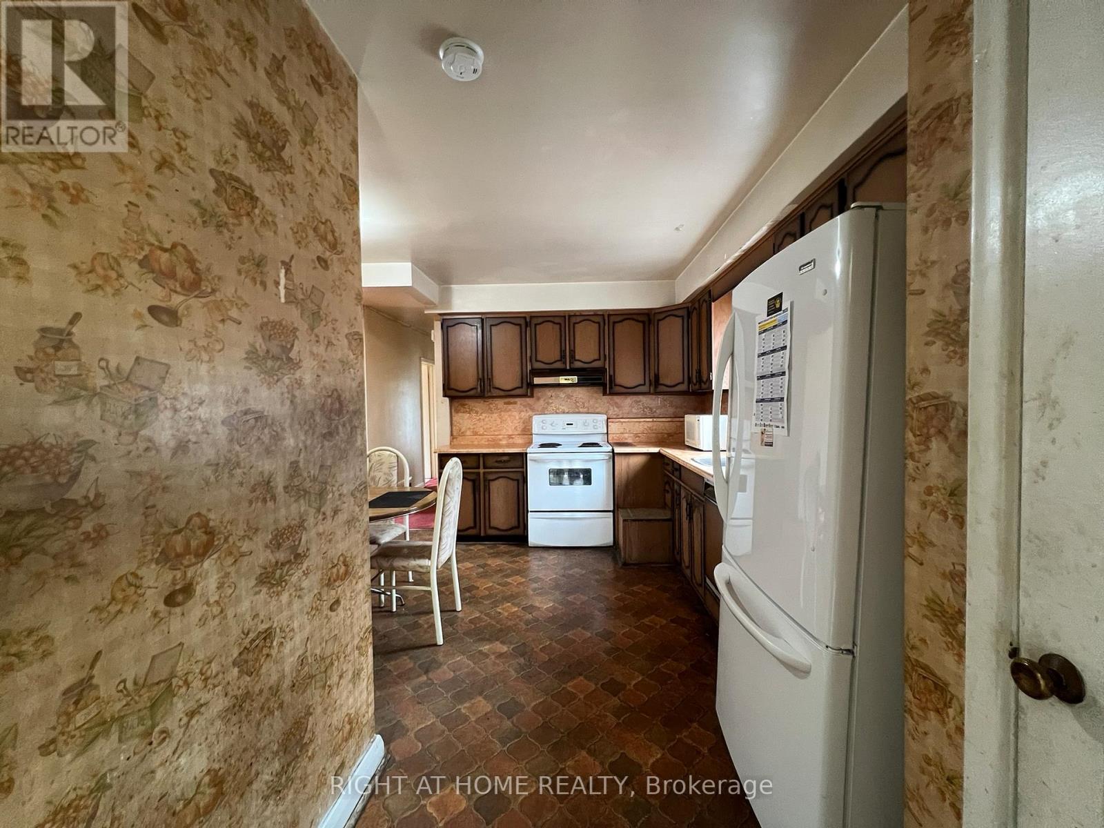 Photo 25 of 25 Heatherglen Road, Toronto ON