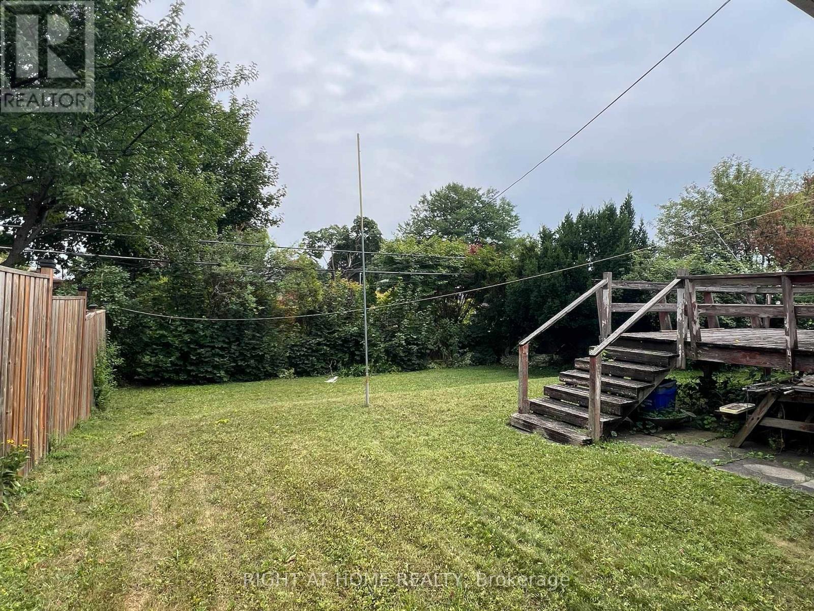Photo 34 of 25 Heatherglen Road, Toronto ON