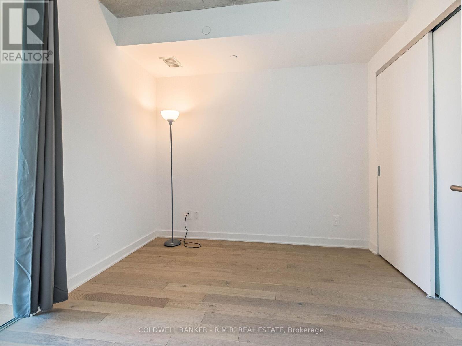 Photo 29 of 703 2720 Dundas Street W, Toronto ON
