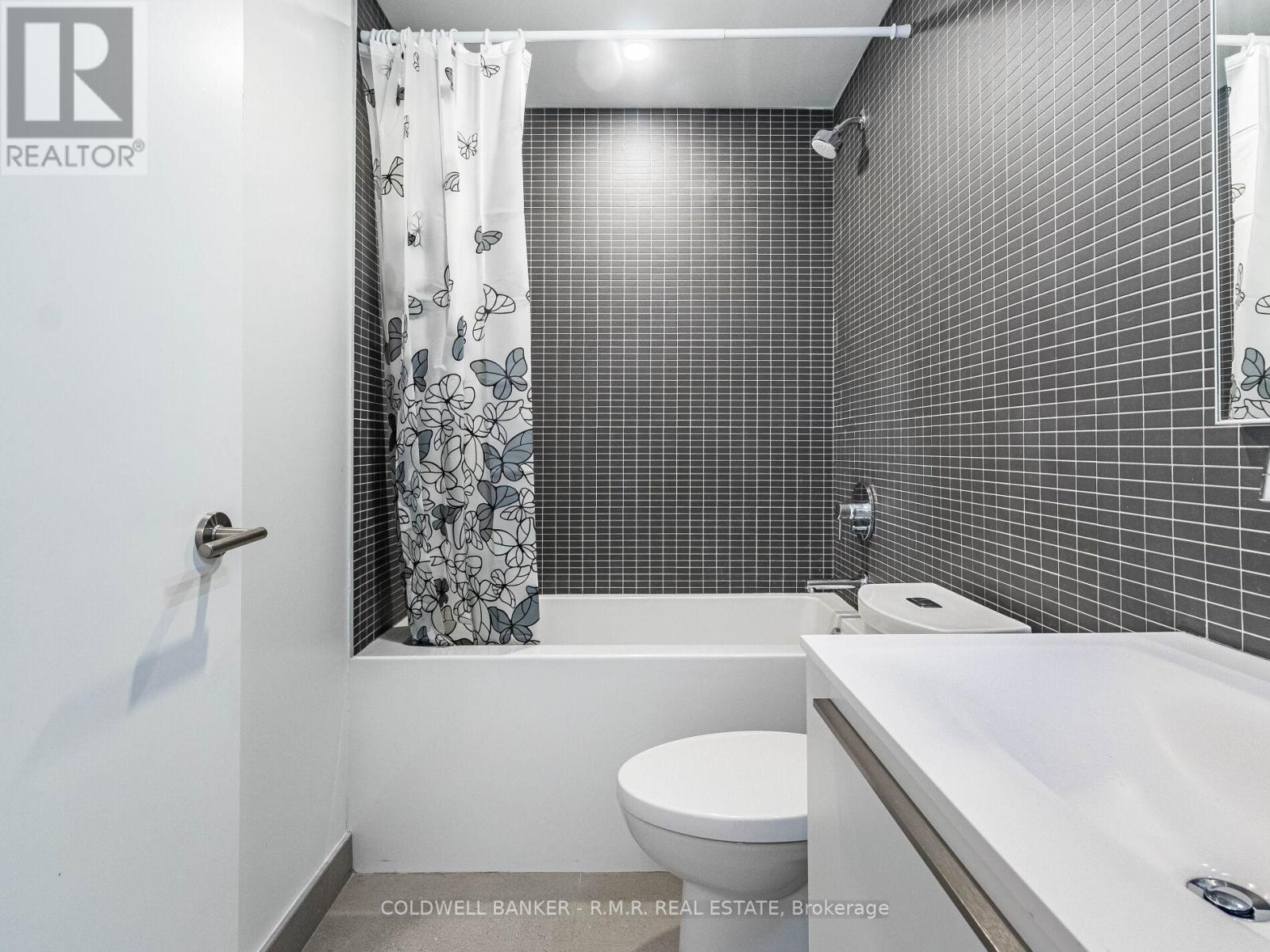 Photo 28 of 703 2720 Dundas Street W, Toronto ON
