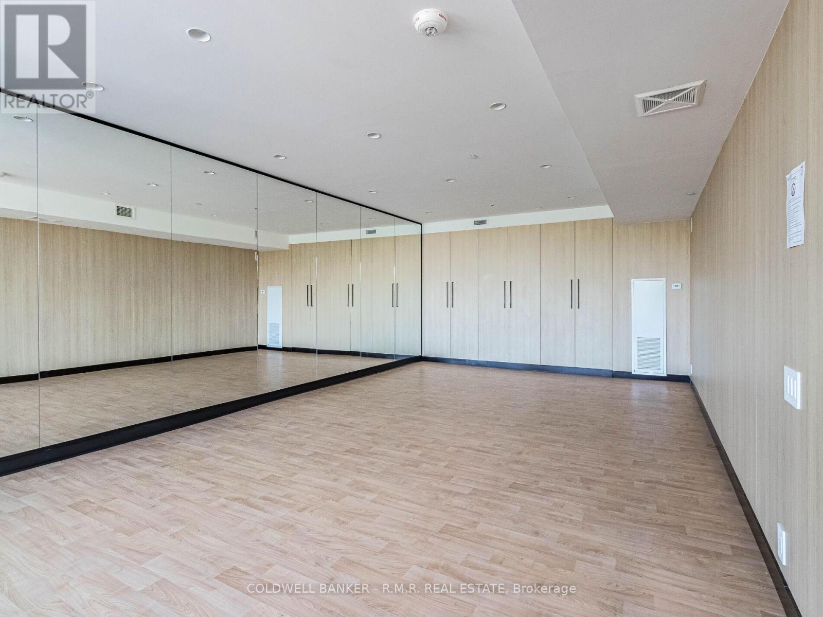 Photo 2 of 703 2720 Dundas Street W, Toronto ON