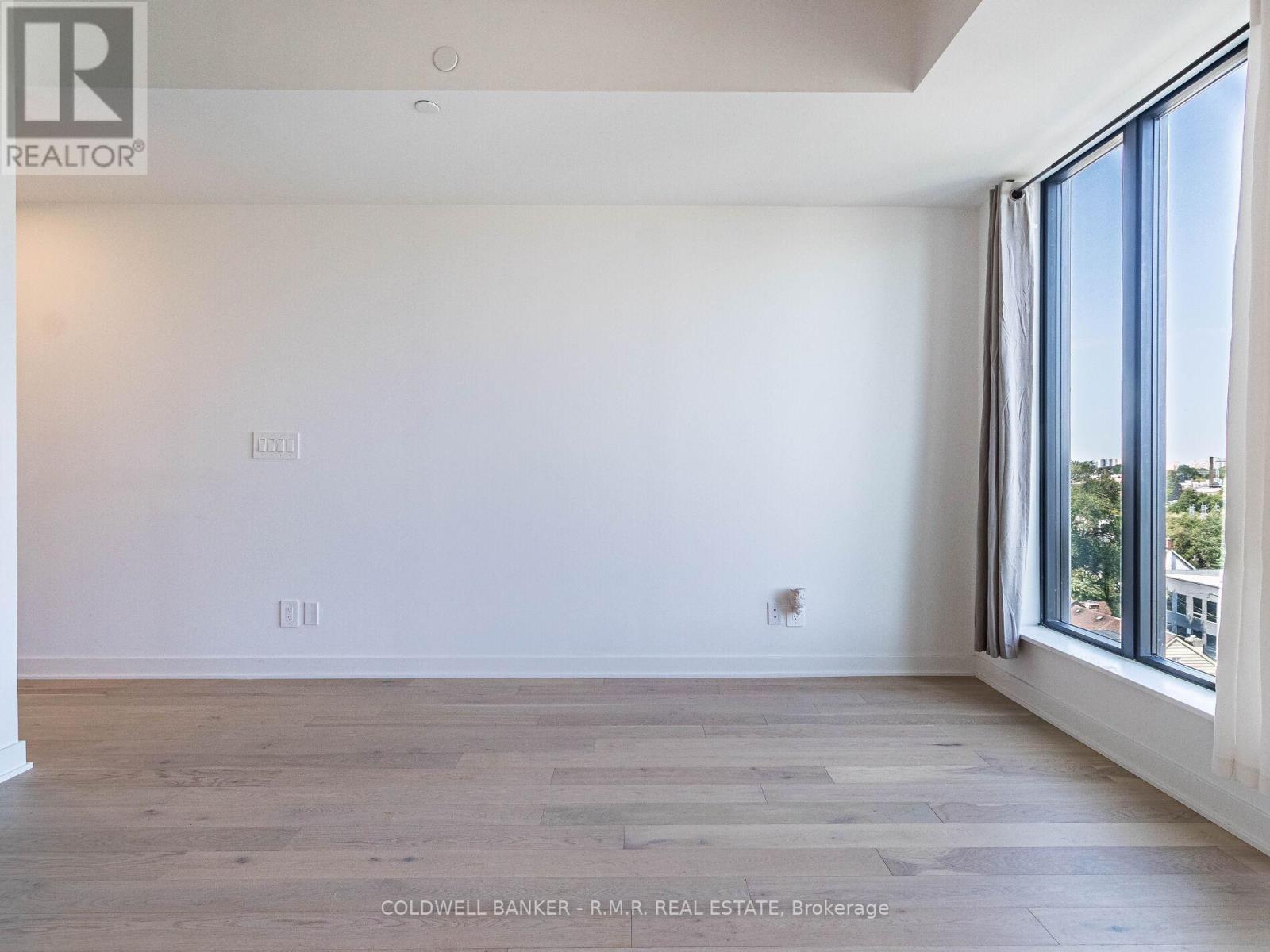 Photo 24 of 703 2720 Dundas Street W, Toronto ON