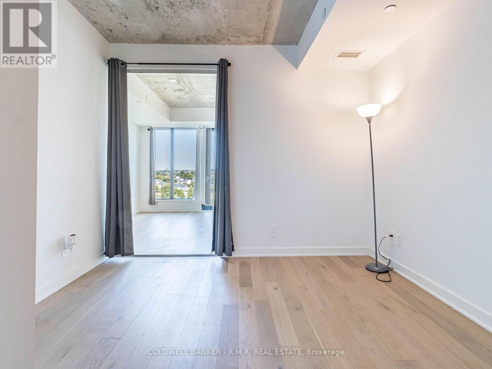 Photo 19 of 703 2720 Dundas Street W, Toronto ON