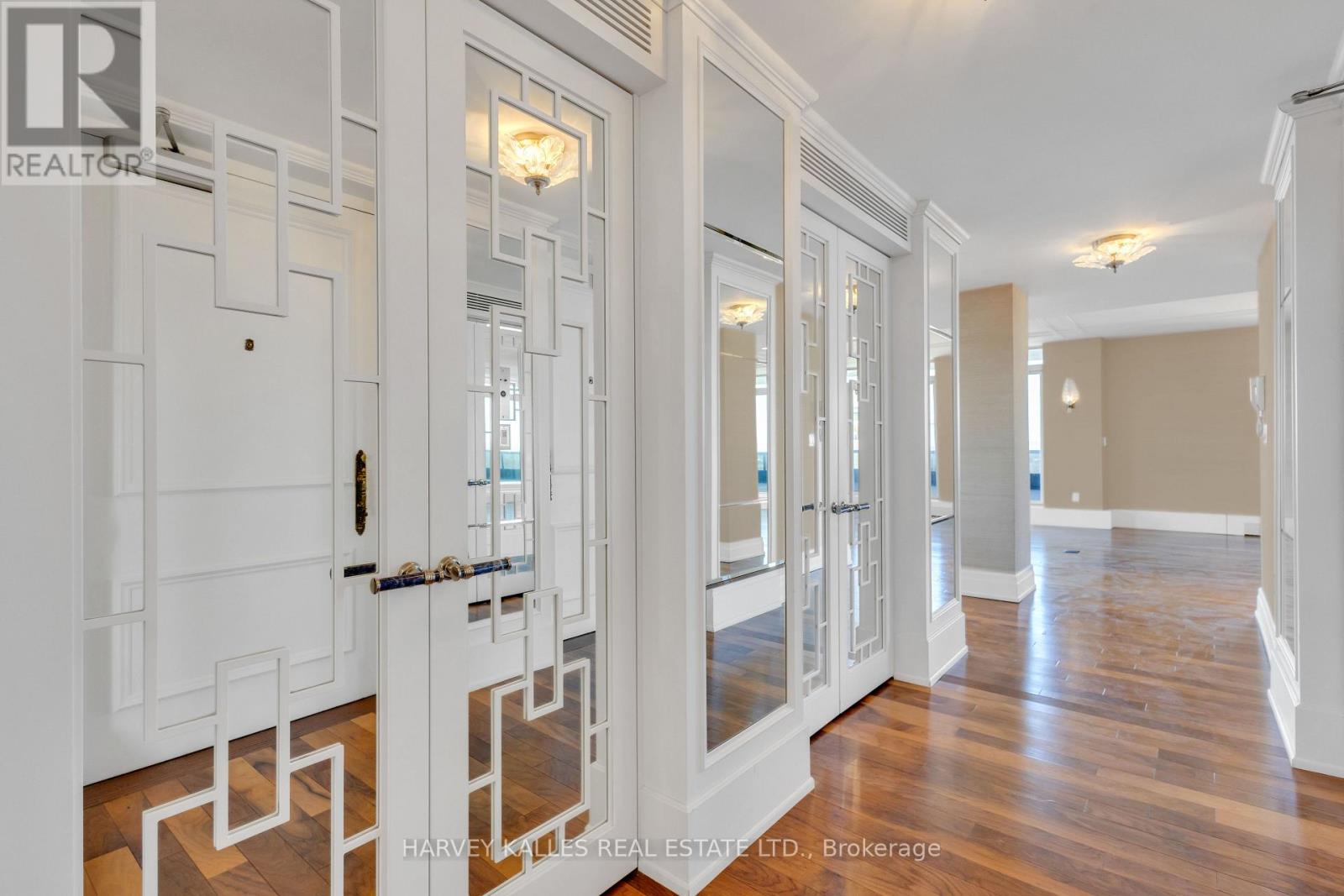 Photo 12 of 801 2600 Bathurst Street, Toronto ON