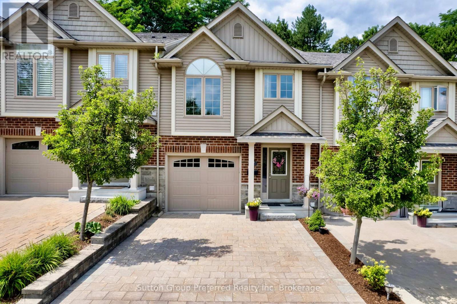 Photo 1 of 3 176 Ferguson Drive, Woodstock ON